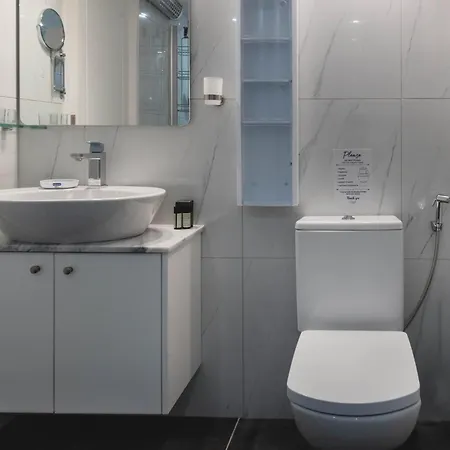 Apartman Botanical Art House By Staycom Paphos