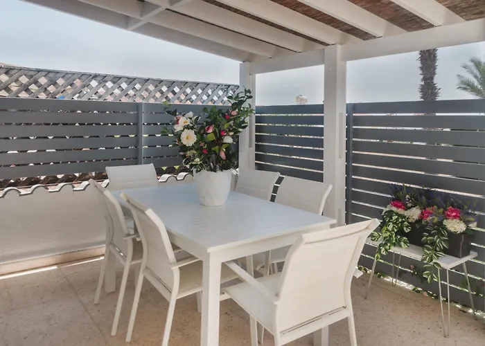 Lägenhet Botanical Art House By Staycom *