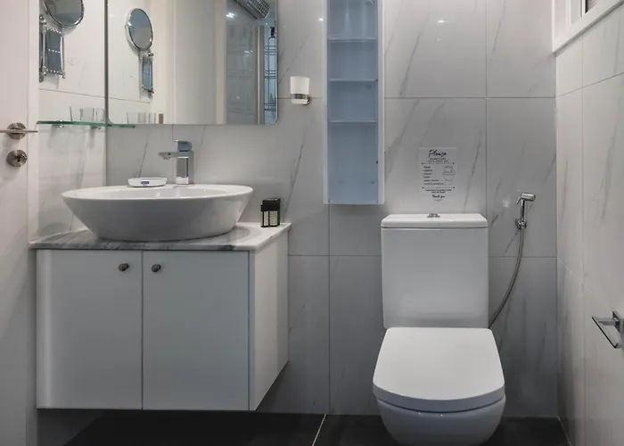 Lägenhet Botanical Art House By Staycom Paphos